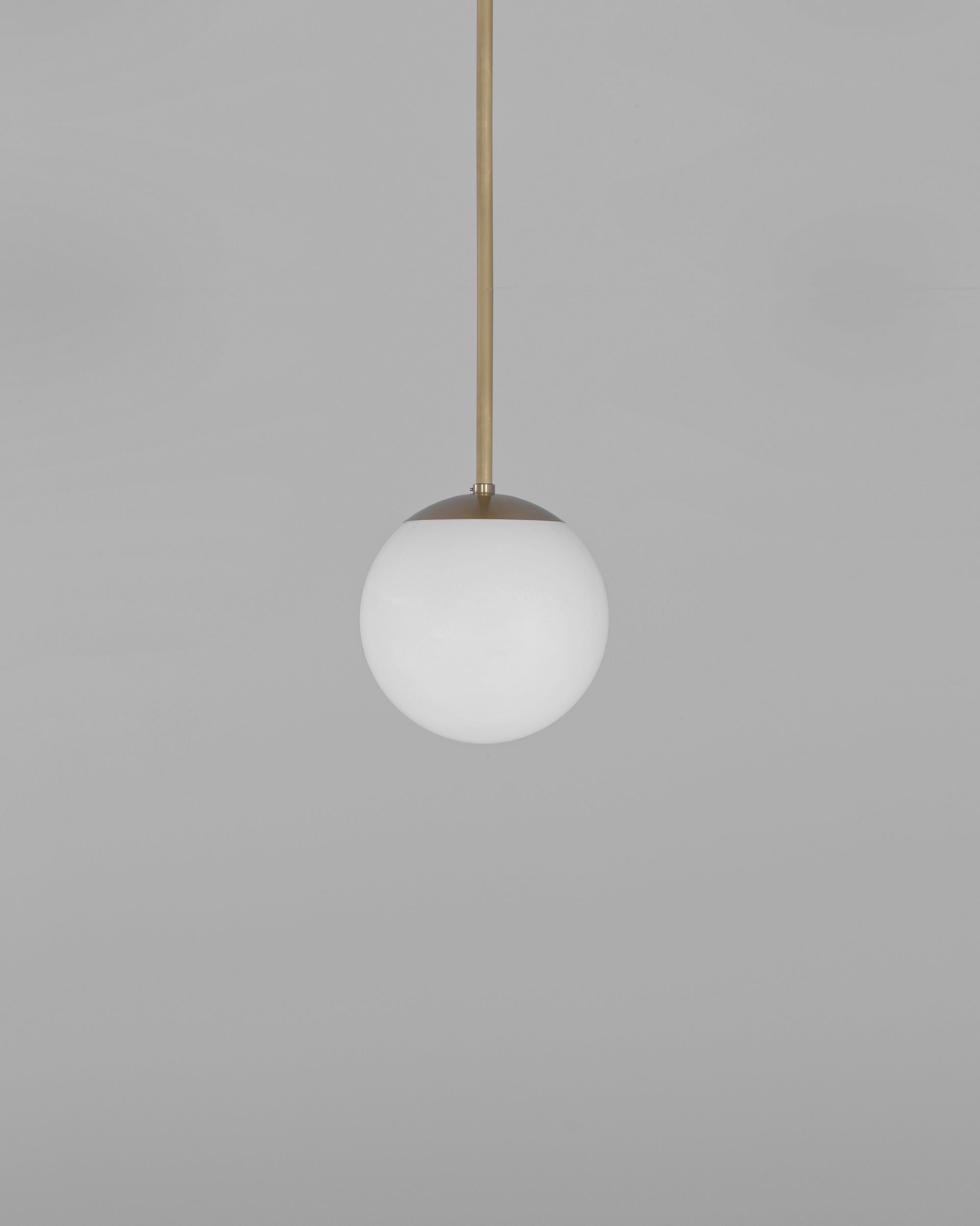 Schwung Glass Globe 200 Opal Mat Globe Pendant Light